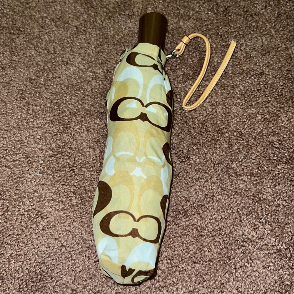 Coach umbrella